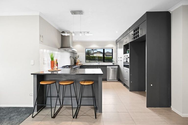 Photo of property in 117 Barrington Drive, Huntington, Hamilton, 3210