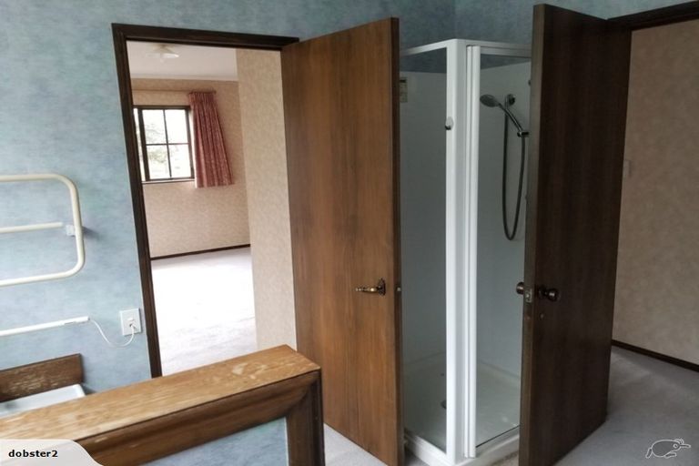 Photo of property in 1/104 Mokoia Road, Birkenhead, Auckland, 0626