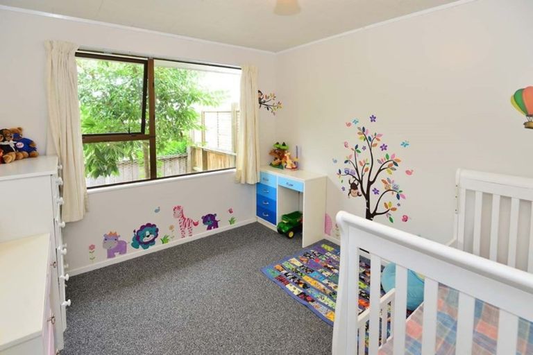 Photo of property in 54 Awaroa Road, Helensville, 0800