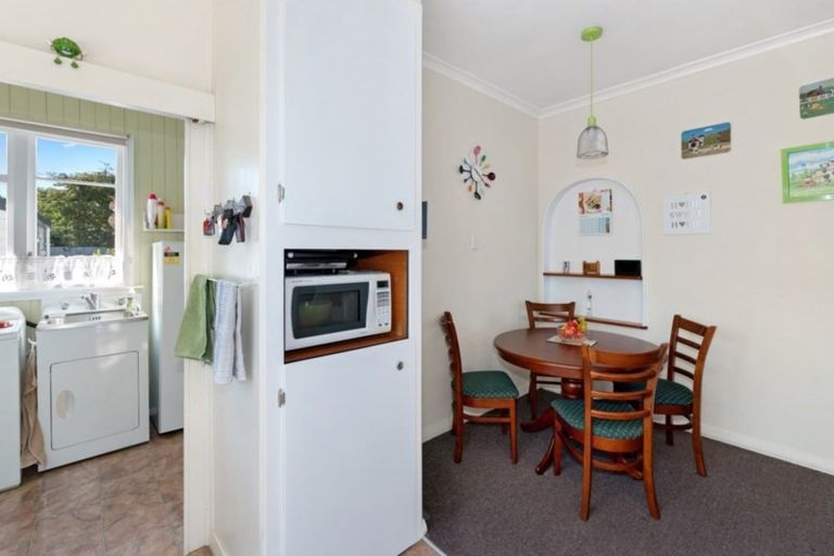 Photo of property in 126 Weraroa Road, Levin, 5510