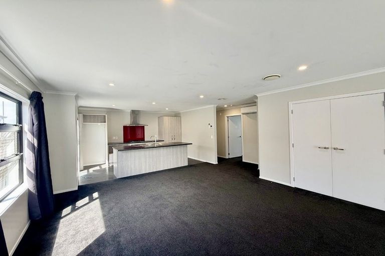 Photo of property in 8 Avalon Park Drive, Avalon, Lower Hutt, 5011