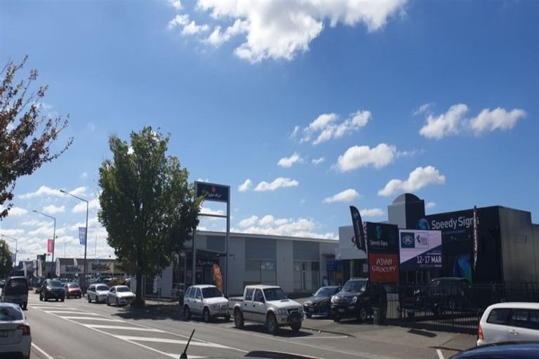 Photo of property in 903 Heretaunga Street East, Parkvale, Hastings, 4122