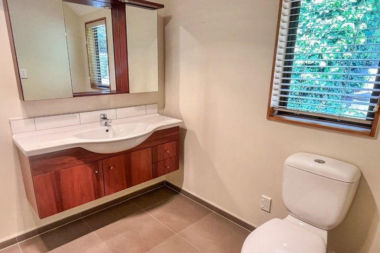 Photo of property in 1/20a Main Road, Mount Pleasant, Christchurch, 8081