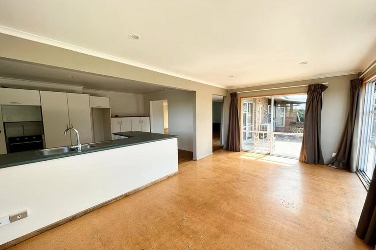 Photo of property in 158b Titirangi Road, New Lynn, Auckland, 0600