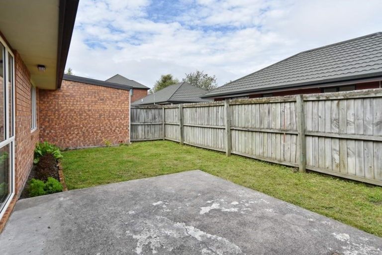 Photo of property in 2/19 Burdale Street, Riccarton, Christchurch, 8011