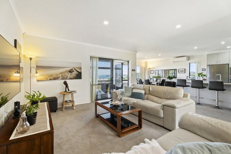 Photo of property in 56 Nautilus Drive, Gulf Harbour, Whangaparaoa, 0930