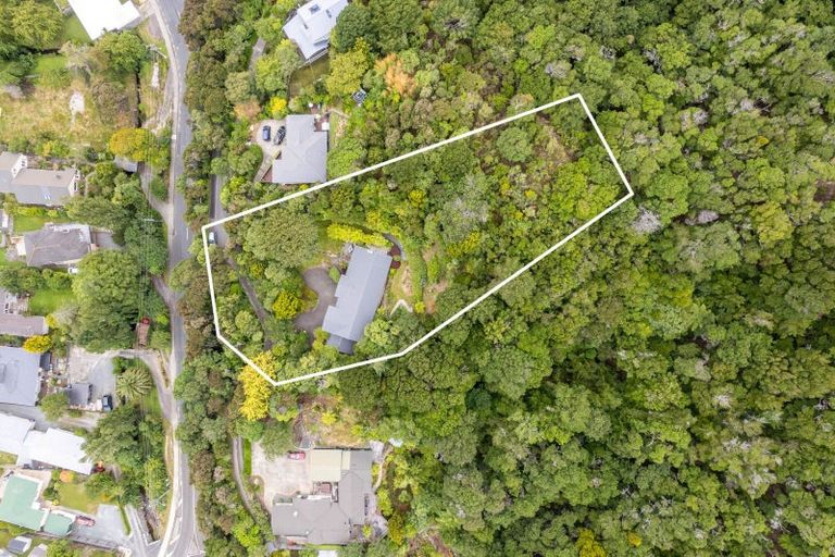 Photo of property in 39 Blue Mountains Road, Silverstream, Upper Hutt, 5019