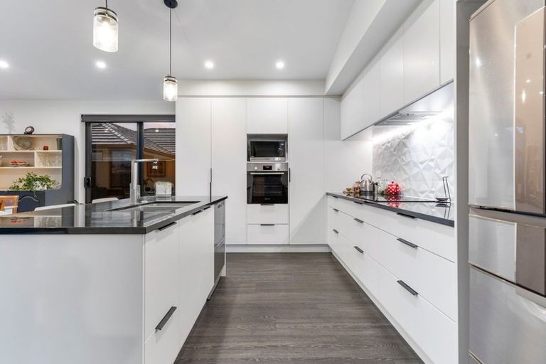 Photo of property in 68 Pakanga Grove, Pyes Pa, Tauranga, 3112