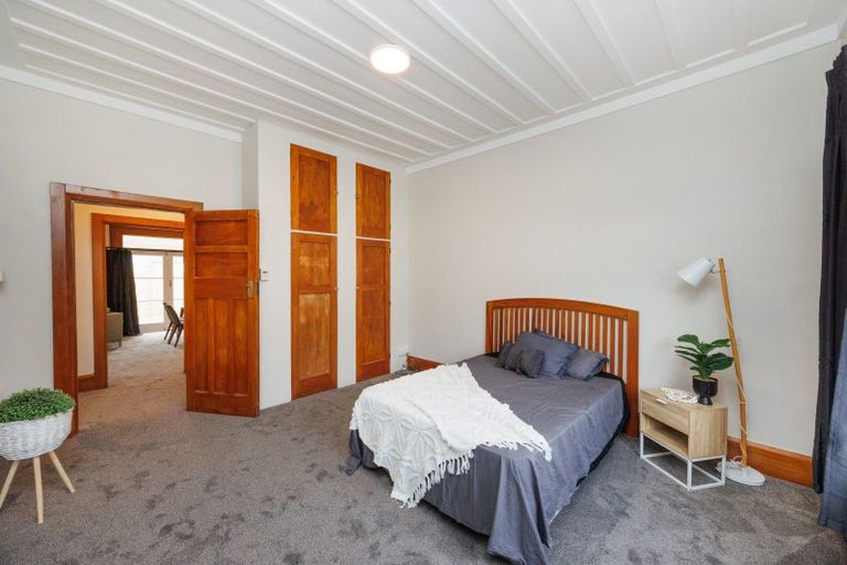 Photo of property in 972 Tremaine Avenue, Roslyn, Palmerston North, 4414