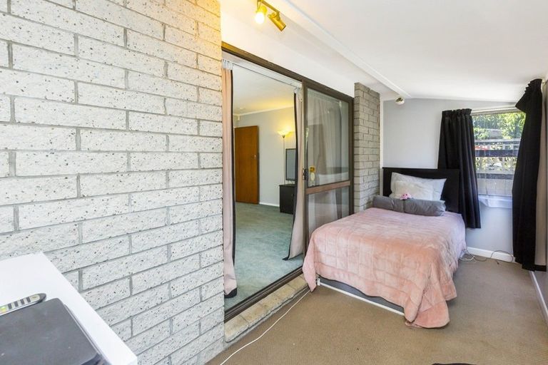 Photo of property in 9b Kansas Grove, Totara Park, Upper Hutt, 5018