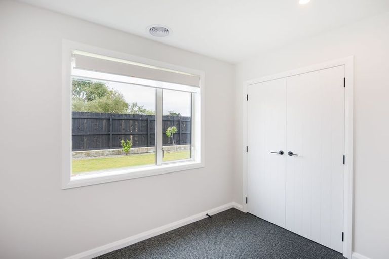 Photo of property in 72 Freedom Drive, Kelvin Grove, Palmerston North, 4414