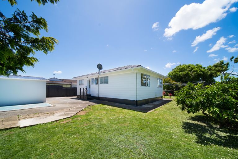 Photo of property in 18 Desmond Place, Otara, Auckland, 2023