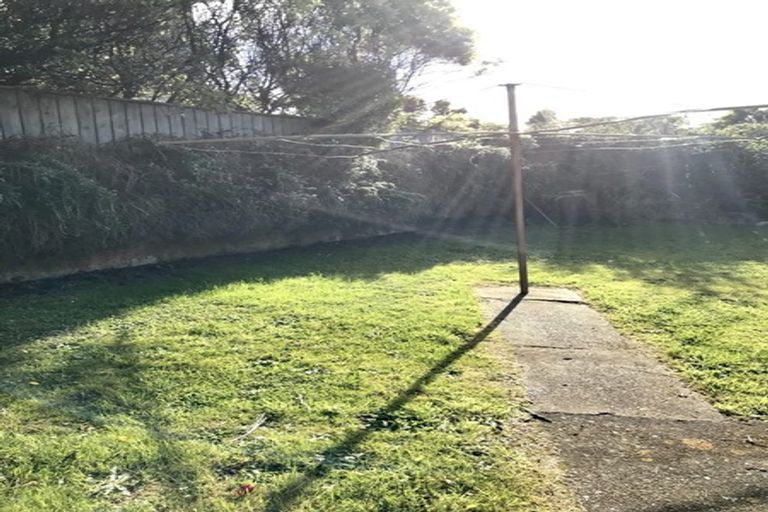 Photo of property in 12 Monowai Road, Johnsonville, Wellington, 6037