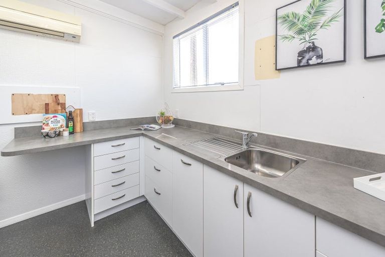 Photo of property in 45 Gloag Street, Waverley, 4510