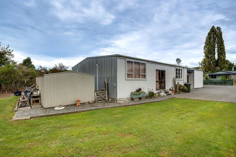 Photo of property in 20 Bennett Street, Waipawa, 4210