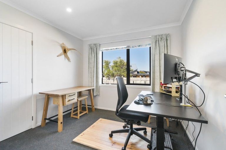 Photo of property in 9 Forbes Road, Foxton Beach, Foxton, 4815