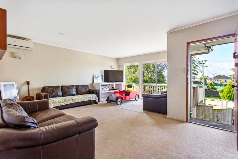 Photo of property in 8 Lympne Lane, Mangere, Auckland, 2022