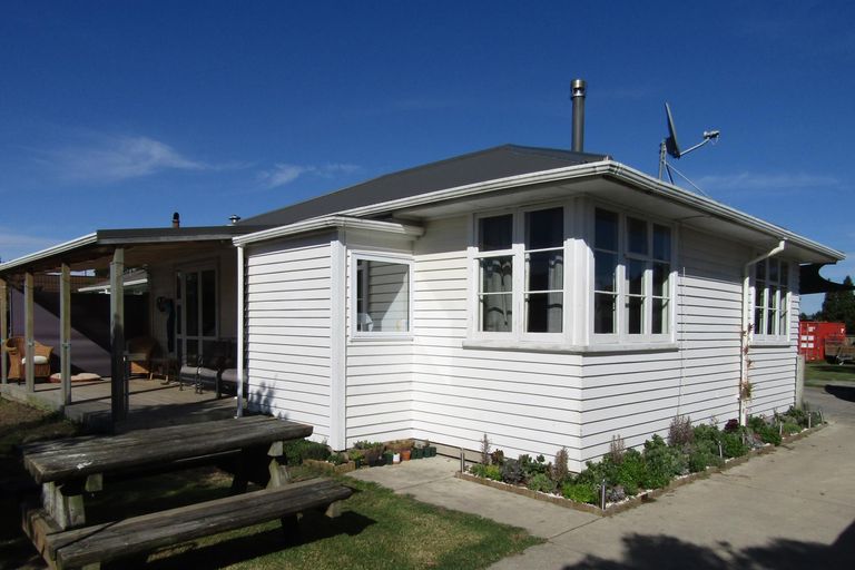 Photo of property in 17 Matai Street, Edgecumbe, 3120