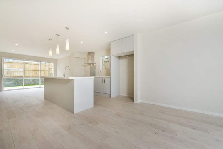 Photo of property in 14 Toia Lane, Silverdale, 0932