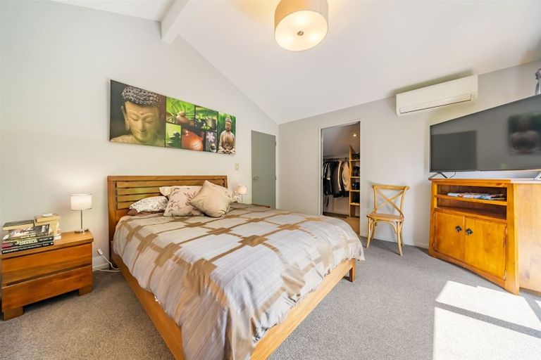 Photo of property in 8 Flotilla Place, Whitby, Porirua, 5024