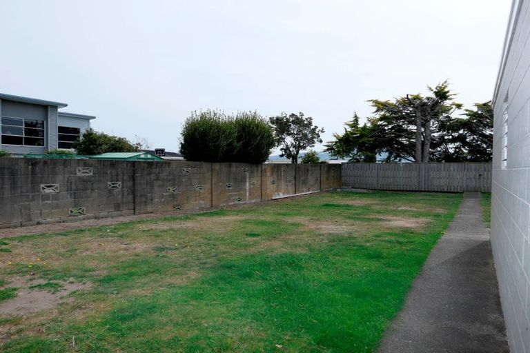 Photo of property in 77 Gray Avenue, Paraparaumu Beach, Paraparaumu, 5032