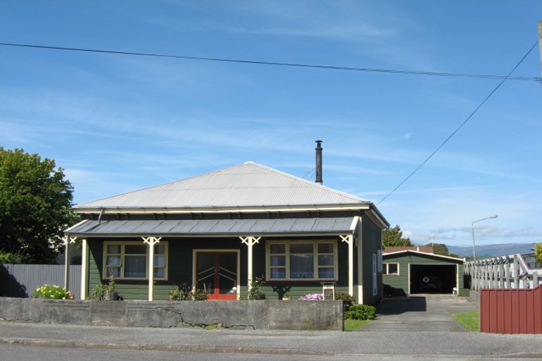 Photo of property in 35 Russell Street, Westport, 7825