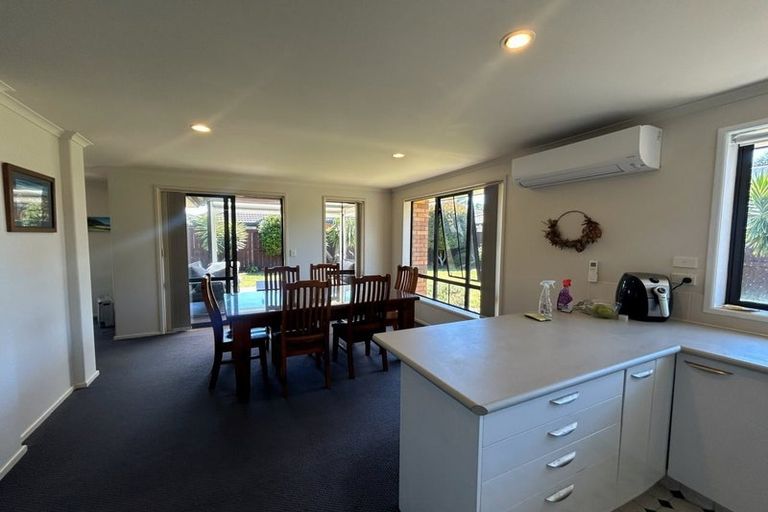 Photo of property in 25 Parkwood Place, Papamoa Beach, Papamoa, 3118