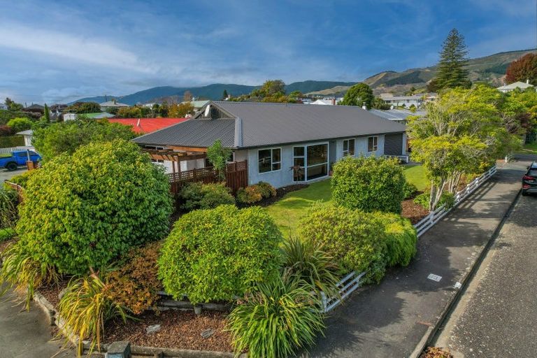 Photo of property in 10 Cautley Street, Richmond, 7020