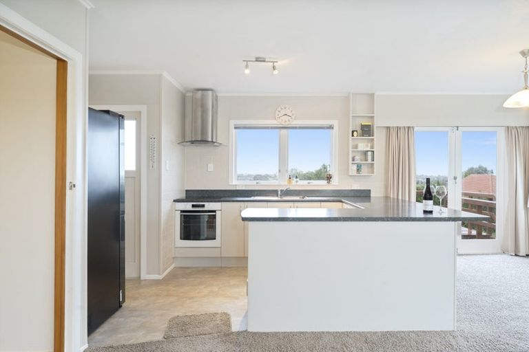 Photo of property in 175 Waimumu Road, Massey, Auckland, 0614