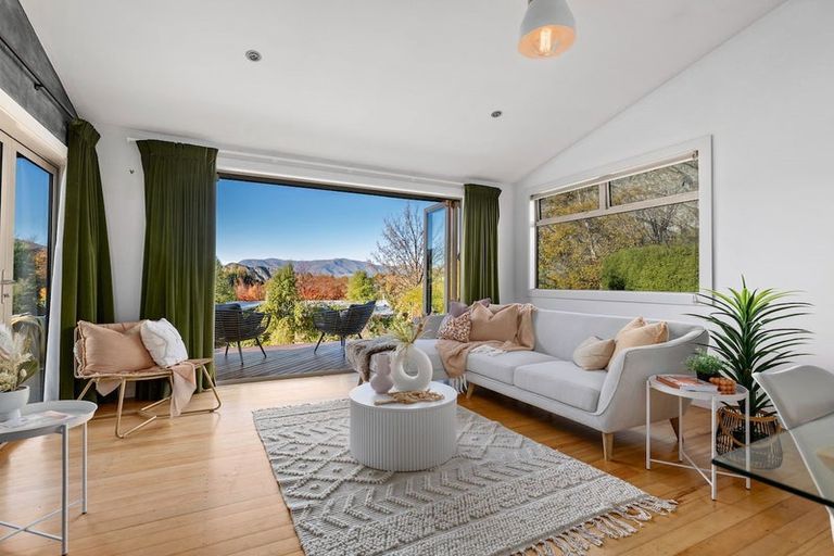 Photo of property in 38 Mcchesney Road, Arthurs Point, Queenstown, 9371