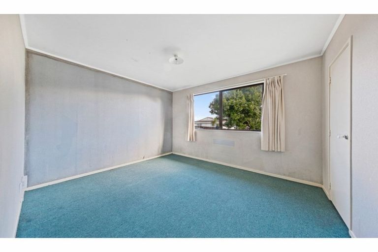 Photo of property in 1/41 Taitimu Drive, Weymouth, Auckland, 2103