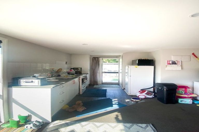 Photo of property in 23 Smith Street, Woolston, Christchurch, 8062