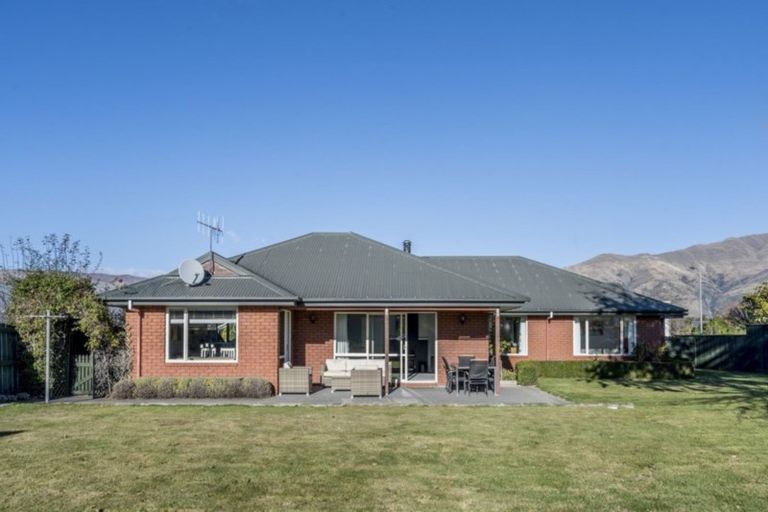 Photo of property in 92 Mount Iron Drive, Wanaka, 9305