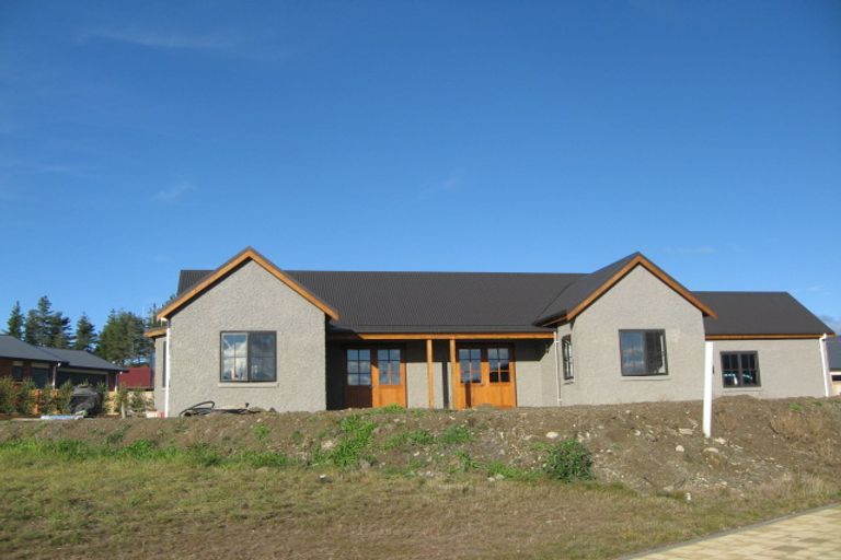 Photo of property in 5 Perrow Street, Wanaka, 9305