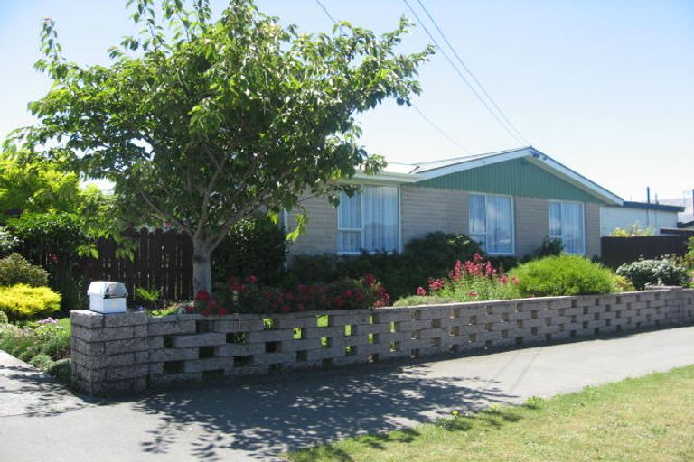 Photo of property in 4 Janet Street, Upper Riccarton, Christchurch, 8041