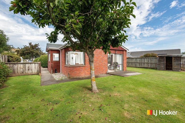 Photo of property in 115 Hagart-alexander Drive, Mosgiel, 9024