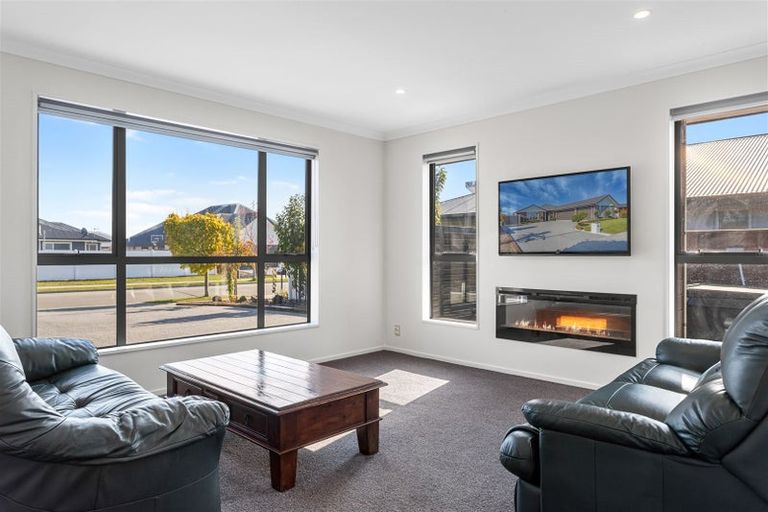 Photo of property in 30 Sutherland Drive, Kaiapoi, 7630