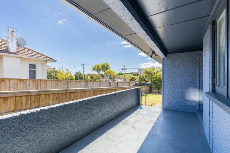 Photo of property in 110 Seaview Road, Westown, New Plymouth, 4310