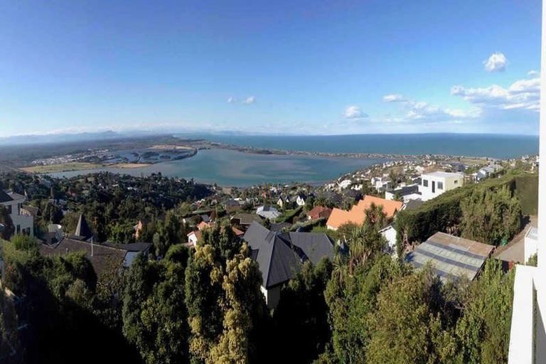 Photo of property in 27 Belleview Terrace, Mount Pleasant, Christchurch, 8081