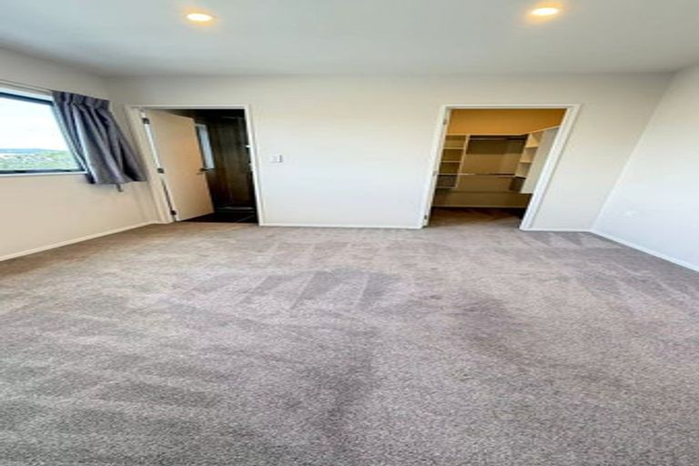 Photo of property in 47c Bruce Mclaren Road, Henderson, Auckland, 0612