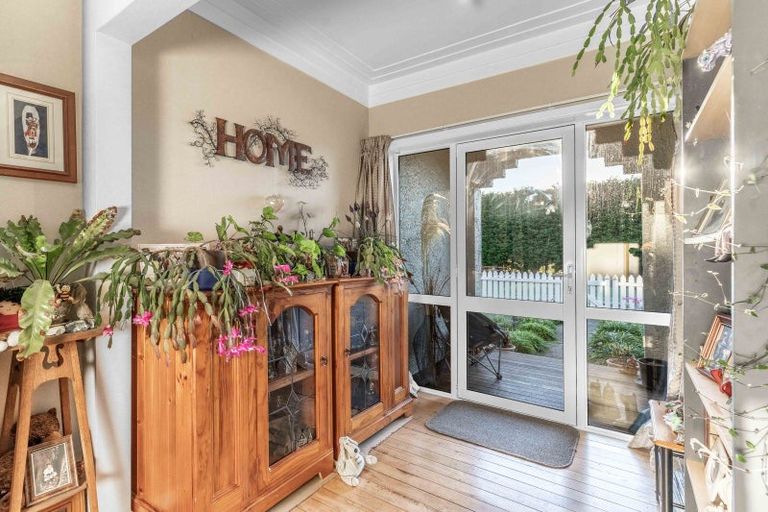 Photo of property in 1 Queen Street, Otautau, 9610