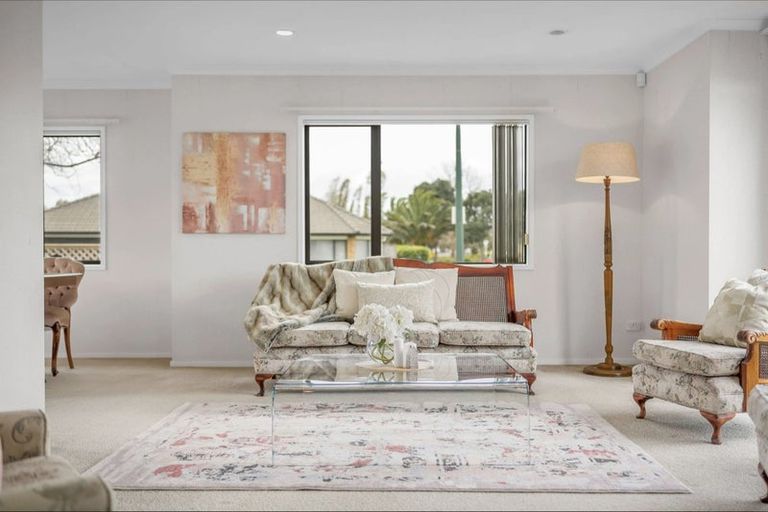 Photo of property in 55 Armoy Drive, East Tamaki, Auckland, 2016