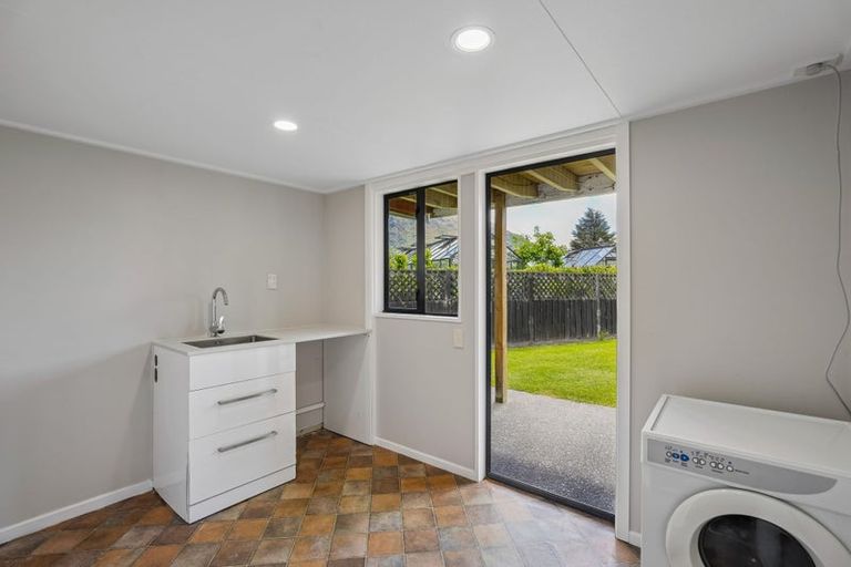 Photo of property in 17 Kent Street, Kingston, Athol, 9793