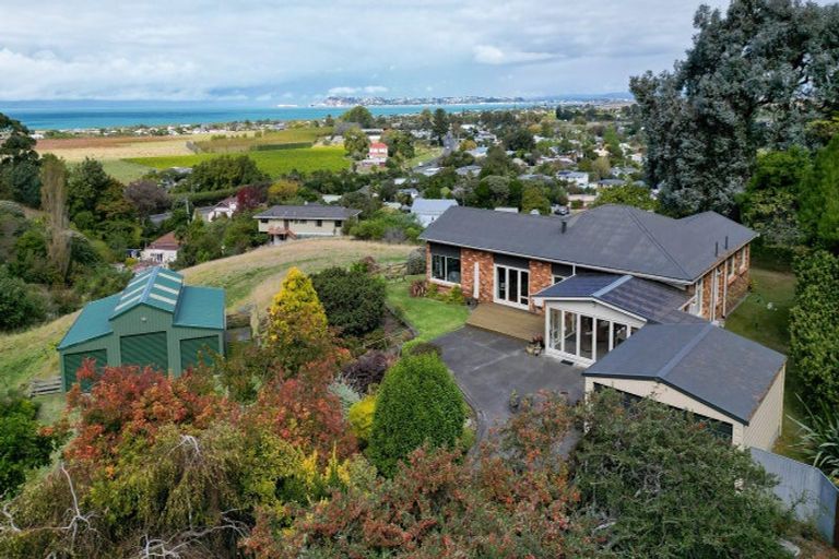 Photo of property in 15 Terrace Road, Bay View, Napier, 4104