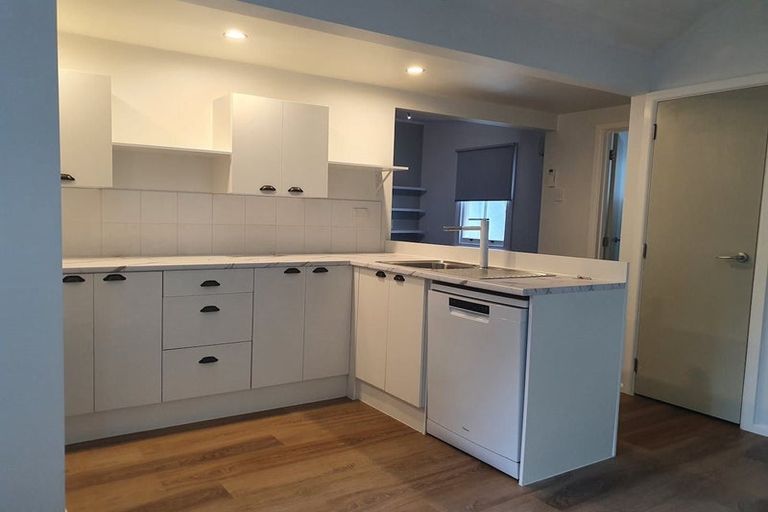 Photo of property in 116 Shakespeare Road, Bluff Hill, Napier, 4110