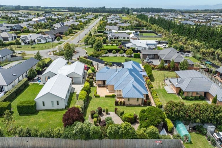 Photo of property in 72 Rotherham Drive, West Melton, 7618