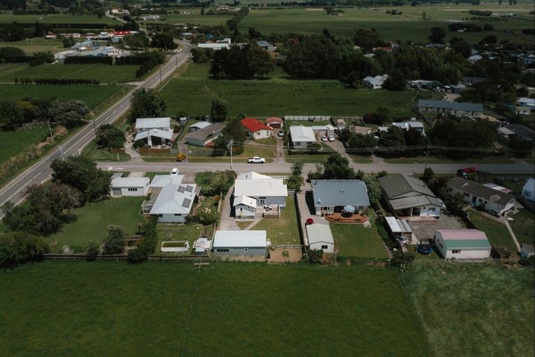 Photo of property in 6 Tawa Street, Tokomaru, Palmerston North, 4474