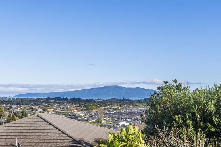 Photo of property in 11 Kea Street, Waikanae, 5036