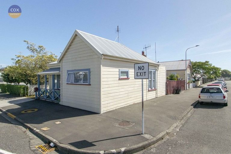 Photo of property in 37 Nelson Crescent, Napier South, Napier, 4110