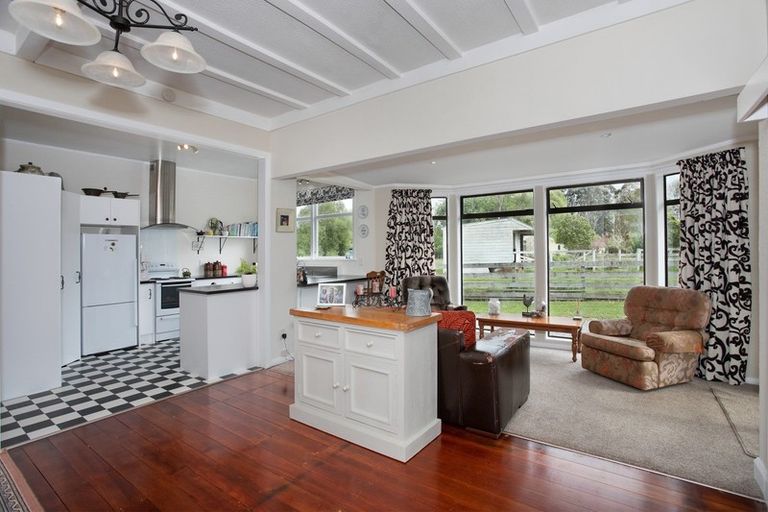 Photo of property in 60 Johnson Street, Bulls, 4818